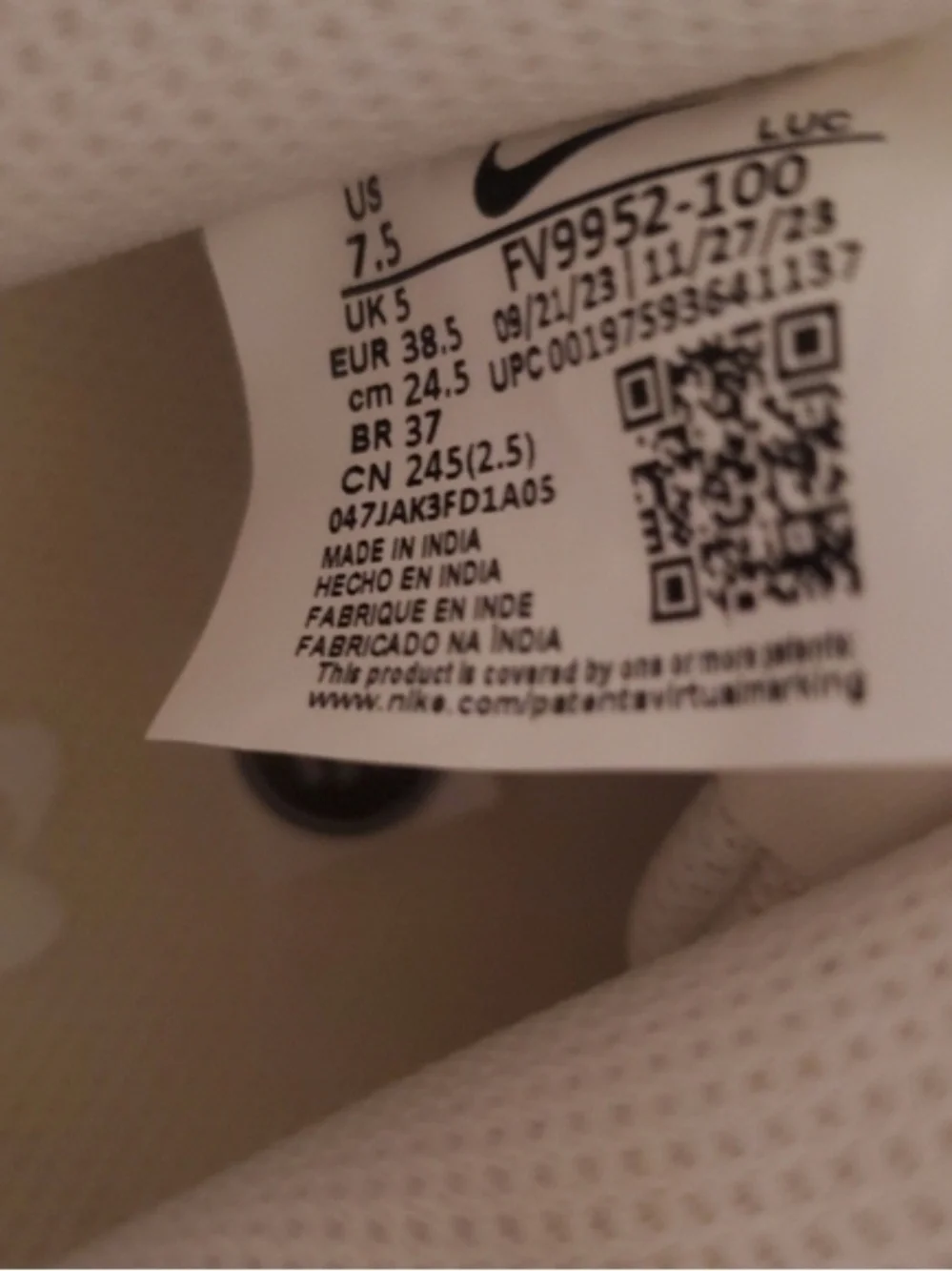 Nike Court Vision Low Kid's Sneakers (Size 7.5)